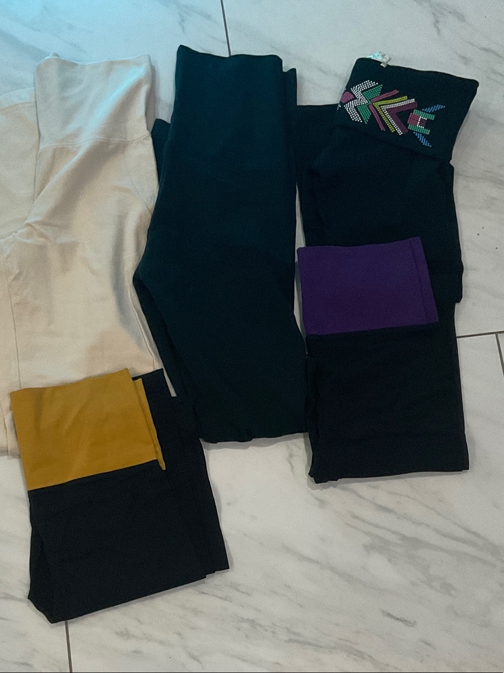 5 small yoga pants
